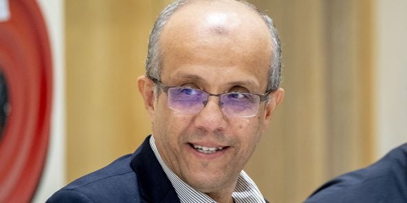 بلا إثباتات قاطعة ودون تأكيد أو نفي: تشيّع نوفل سعيد وتأثيره على الرئيس.. التهمة المتجددة؟